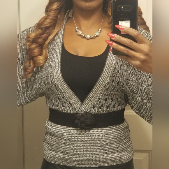 A Cute Gray & Black Deep V Sweater - Picture 9 of 9